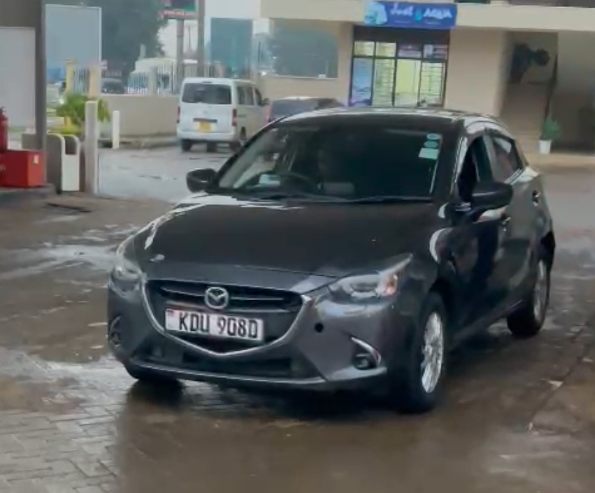Mazda Demio KDU908D